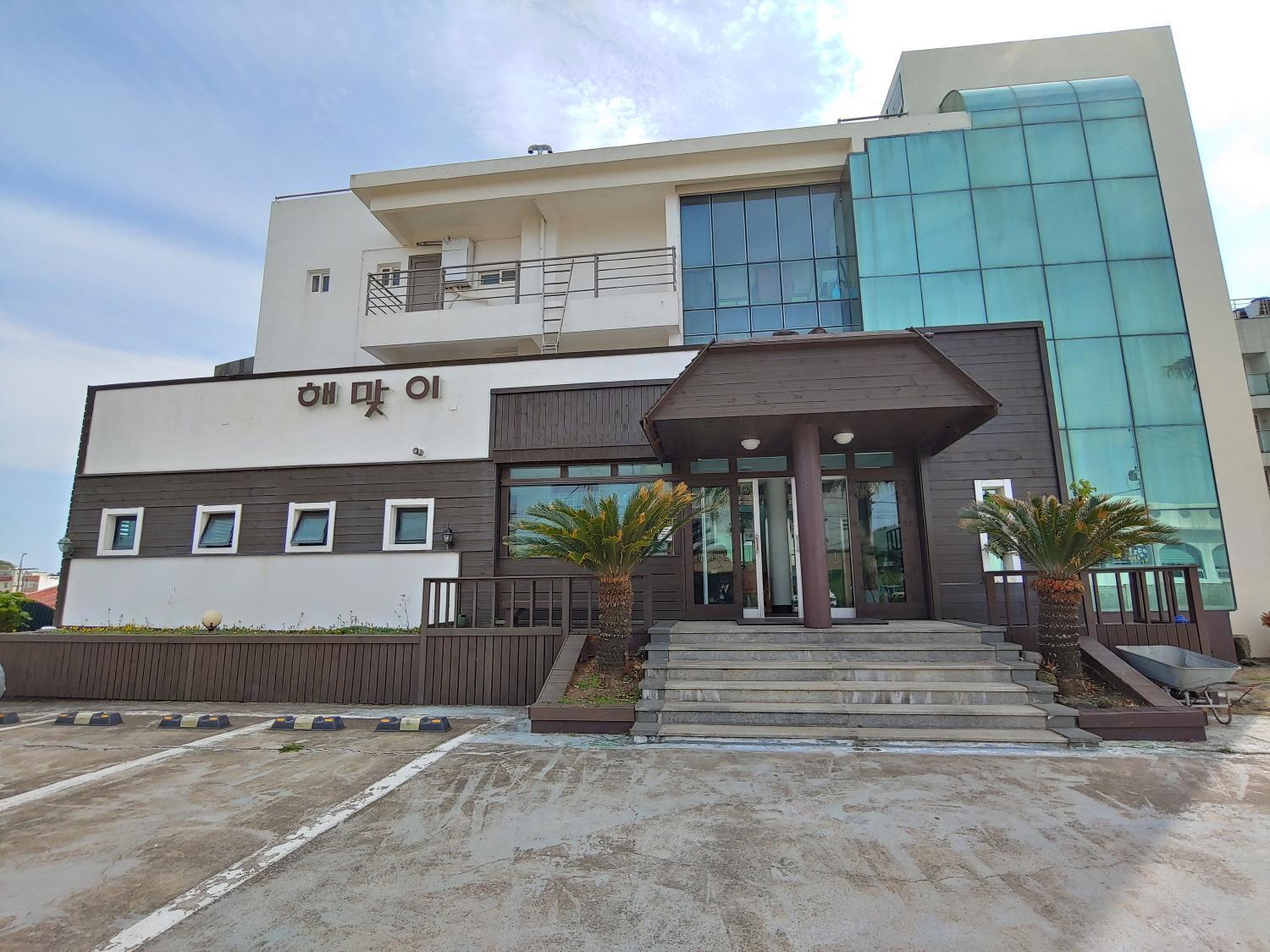 Seongsan Sunrise Pension ซอกวีโพ ภายนอก รูปภาพ